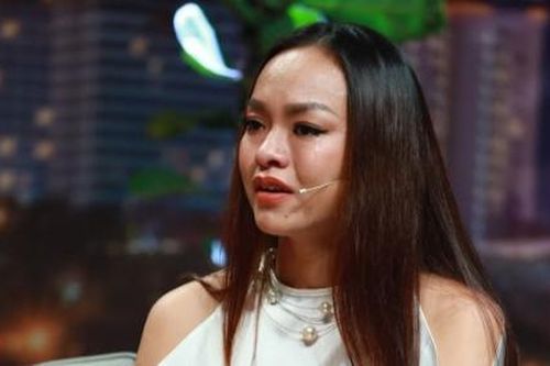 Mai Ngô khóc nức nở nói về scandal trong quá khứ, sợ lấy chồng khi chứng kiến hôn nhân không hạnh phúc của cha mẹ