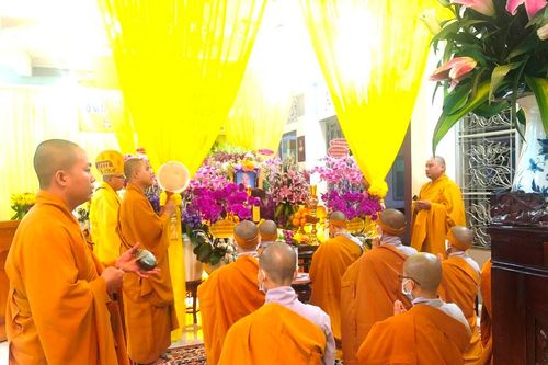 Trà-tỳ nhục thân NT.Thích nữ Như Minh