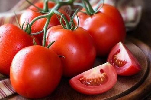 Bất ngờ khi cà chua không thể ăn cùng loại khoai quen thuộc này