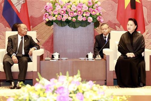 Làm sâu sắc thêm mối quan hệ truyền thống
