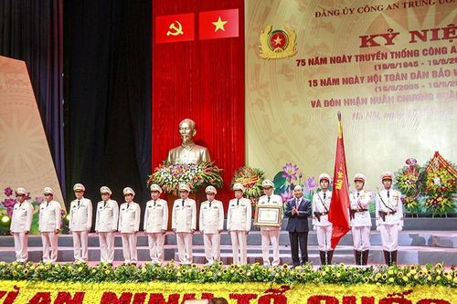 75 năm những trang sử vàng chói lọi của lực lượng Công an nhân dân Việt Nam anh hùng