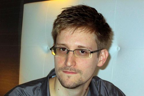 Tổng thống Trump cân nhắc ân xá cho Edward Snowden