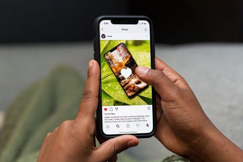 Mark Zuckerberg bắt đầu tham vọng 'đồng hóa' Instagram