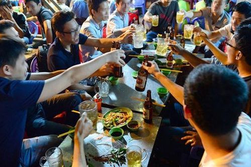 Tạm giữ 6 nghi phạm đâm chết người ở quán nhậu