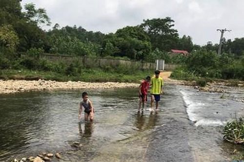 Tổ dân phố 2 'vẫn chờ' 1 cây cầu!