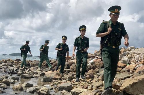 Điểm tựa Nam Du