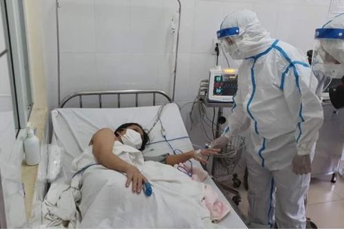 Chuyện về sản phụ mắc Covid -19 sinh hạ được bé gái 3kg