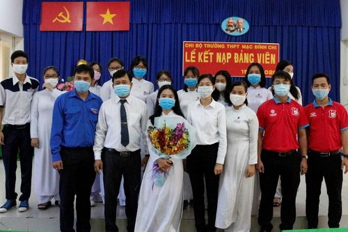 Kết nạp Đảng nhiều chiến sỹ tình nguyện hè