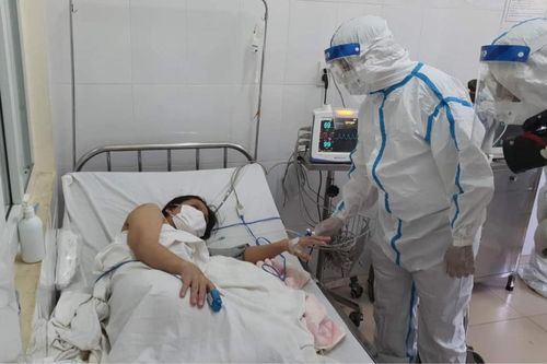 Nữ sản phụ nhiễm COVID-19 hạ sinh bé gái nặng 3kg ở Đà Nẵng đã ổn định