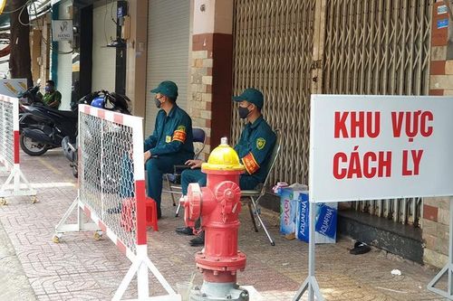 Ca nhiễm COVID-19 tại Hà Nội là nhân viên ngân hàng, tiếp xúc với 20 người cơ quan, từng mượn điện thoại của người dương tính SARS-CoV-2