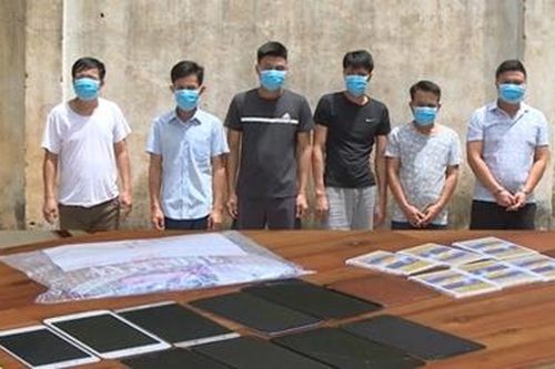 Bắt 6 đối tượng đang sát phạt trên sới bạc 200 triệu