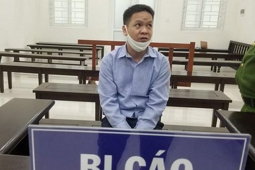 Tranh chấp cái rãnh nước dùng búa đập đầu người hàng xóm