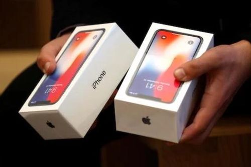 Đại chiến iPhone chính thức bắt đầu