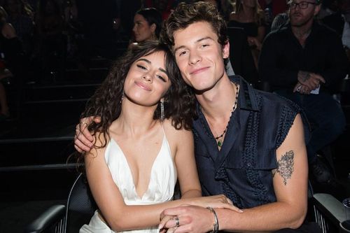 Shawn Mendes và Camila Cabello - tình yêu hay chiêu trò?