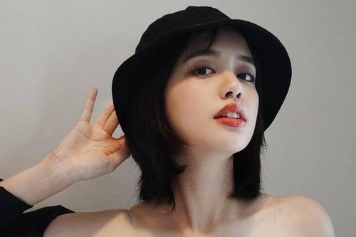 Blogger nổi tiếng Thái Lan được nhận xét giống Lisa (Black Pink)