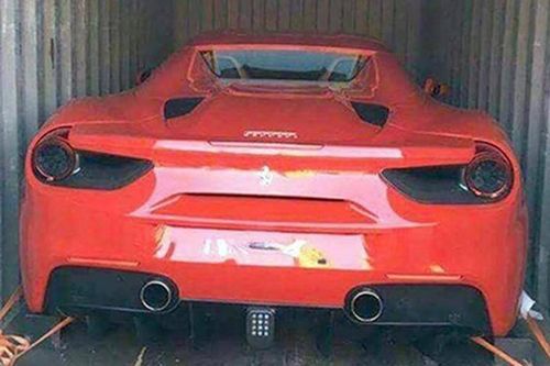 Hải quan Hải Phòng đấu giá siêu xe Ferrari bị bỏ rơi