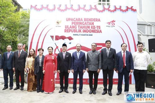 Lễ kỷ niệm 75 năm Quốc khánh nước Cộng hòa Indonesia