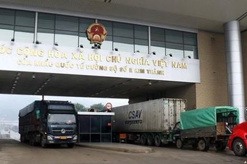Ưu tiên xuất khẩu nhanh thanh long qua cửa khẩu Lào Cai