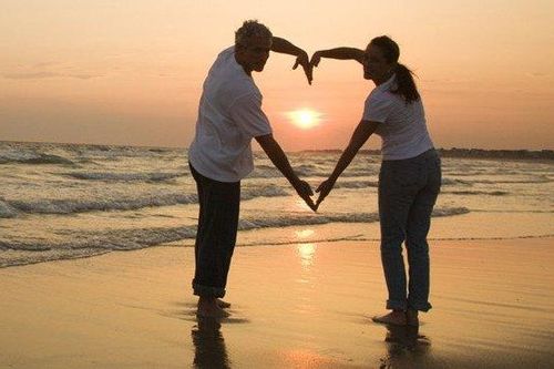 Hôn nhân đâu phải là 'nấm mồ tình yêu'
