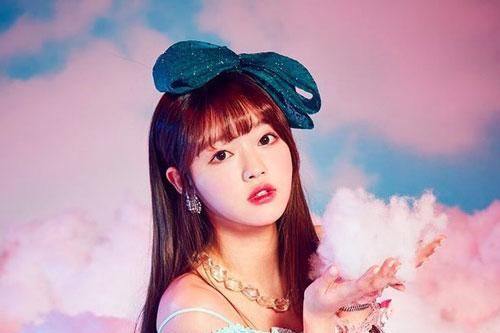 YooA (Oh My Girl) gây sốt với body siêu thực, Netizen lo sợ BLACKPINK sớm bị soán ngôi