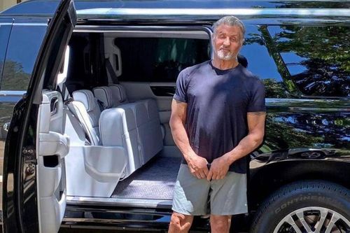 Cựu sao Hollywood rao bán Cadillac Escalade với giá 350 nghìn USD