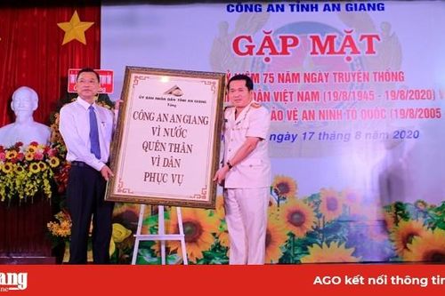 Công an An Giang gặp mặt kỷ niệm ngày truyền thống CAND Việt Nam