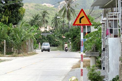 Biển báo giao thông chưa chính xác