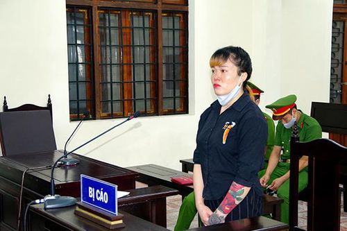 Buôn lậu khẩu trang qua biên giới lĩnh án 6 năm tù