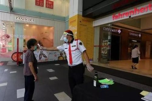Malaysia phát hiện biến thể nCoV có khả năng lây lan gấp 10 lần