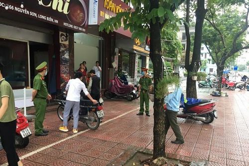 Công an quận Long Biên: 'Tăng tốc' lập và giữ nghiêm trật tự giao thông - đô thị
