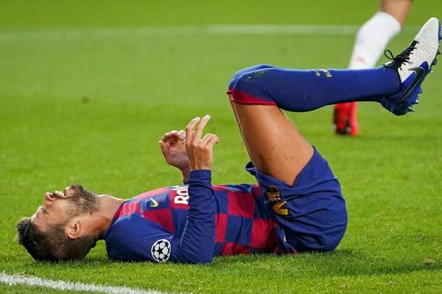 Barca cần làm gì để thoát khỏi vũng lầy?