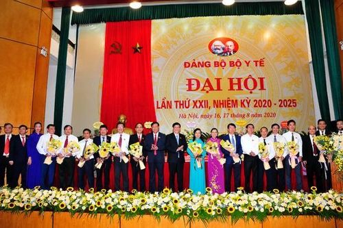 Củng cố hệ thống y tế phục vụ cho phòng chống đại dịch