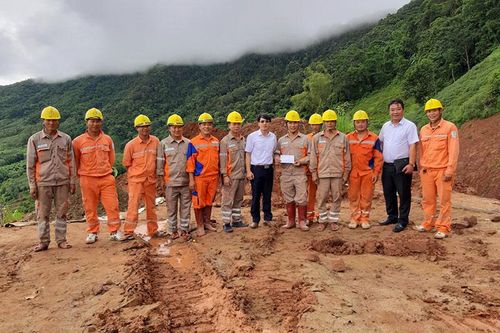 Sơn La cấp điện trở lại cho 2.756 khách hàng