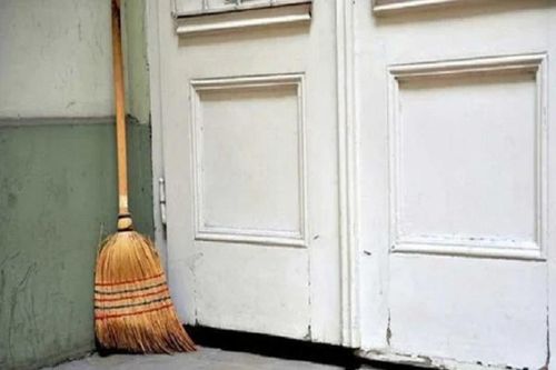 Mở cửa thấy 4 thứ này tán lộc, vợ chồng quanh năm khắc khẩu