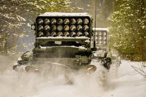 TOS-1 Buratino của Nga: 'Sát thủ' chỉ đứng sau bom hạt nhân nguy hiểm cỡ nào?