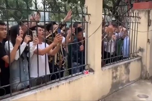 Bóc mẽ 'giang hồ mạng': Cháy nhà ra mặt... tội phạm