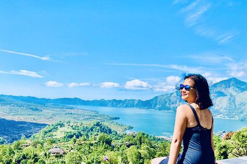 Nữ giảng viên Mỹ gốc Việt thành thạo 4 thứ tiếng, du học từ năm 10 tuổi