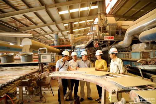 Khẳng định vai trò hạt nhân chính trị của tổ chức Đảng trong doanh nghiệp
