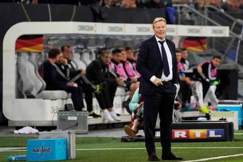 Barcelona sa thải HLV Setien, mở màn cuộc 'đại phẫu'