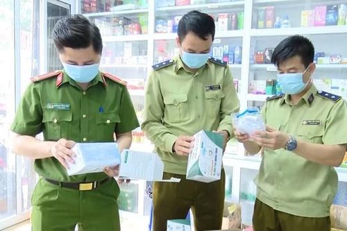 Phát hiện 3000 chiếc khẩu trang không có chứng từ hóa đơn hợp pháp
