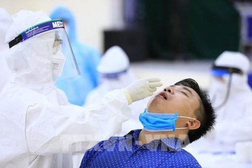 WHO quan ngại nguy cơ lây lan COVID-19 từ những người độ tuổi 20-40
