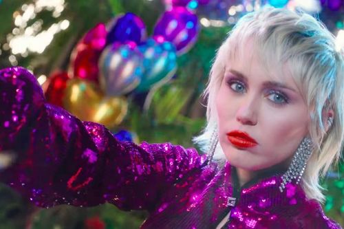 Trở lại hoành tráng với Midnight Sky nhưng Miley Cyrus không có ý định ra album mới: 'Điều đó hoàn toàn vô nghĩa với tôi'