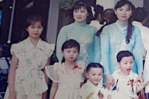 Lục lại ảnh thời thơ ấu của Trúc Nhân, thì ra khiếu hài hước đã có trong máu nam ca sĩ từ nhỏ!