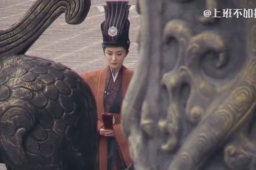 Tạo hình nữ cải nam trang của Dương Mịch trong 'Hộc Châu phu nhân', Cnet: Mặt nhỏ mà còn đẹp trai quá