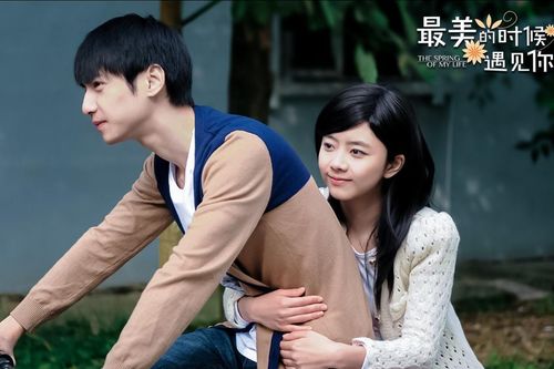 'Gặp anh ở thời gian đẹp nhất' - Một bộ phim thanh xuân 'rất đời' của La Vân Hi và Đàm Tùng Vận