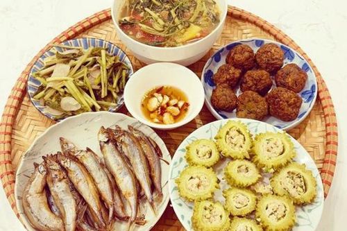 Từng không thích nấu ăn, lấy chồng xong trên mâm cơm luôn có món này