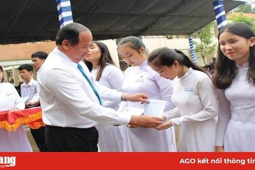 10 năm phát triển hệ thống trường THPT chuyên
