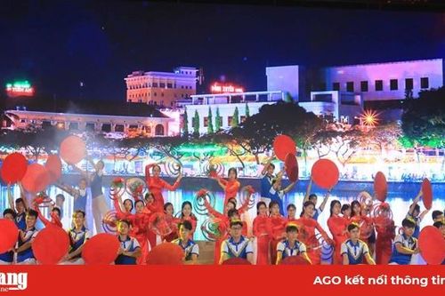 Tổng duyệt chương trình lễ công bố quyết định của Thủ tướng Chính phủ công nhận TP. Long Xuyên là đô thị loại I