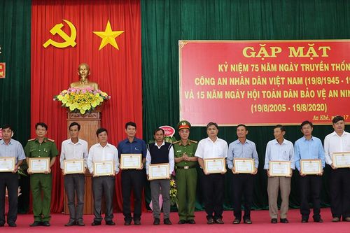 An Khê: Biểu dương điển hình tiên tiến trong phong trào 'Toàn dân bảo vệ an ninh Tổ quốc'