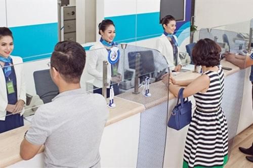 Hết năm 2020, toàn bộ ngân hàng phải 'lên sàn': Liệu có kịp?